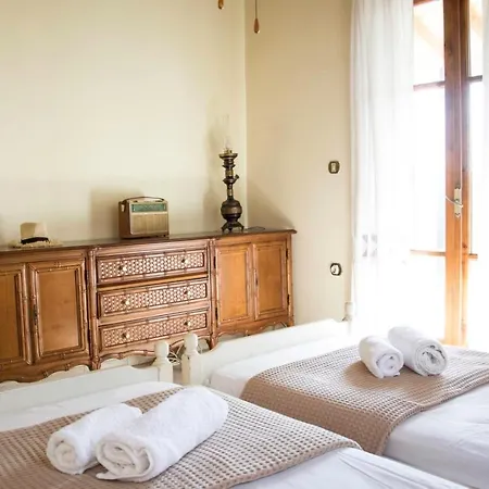 Wisteria House Nyaraló Lefkími